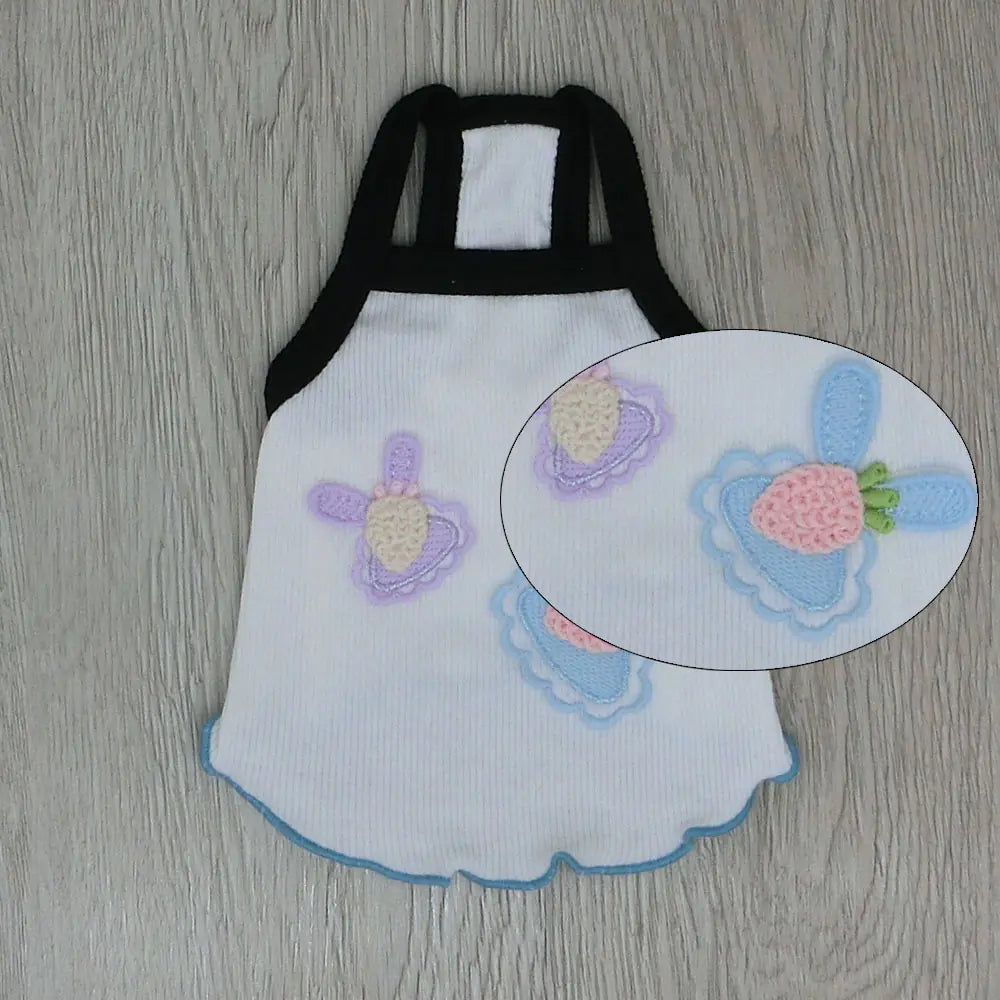 Radish-Themed Clothing for Cats and Dogs